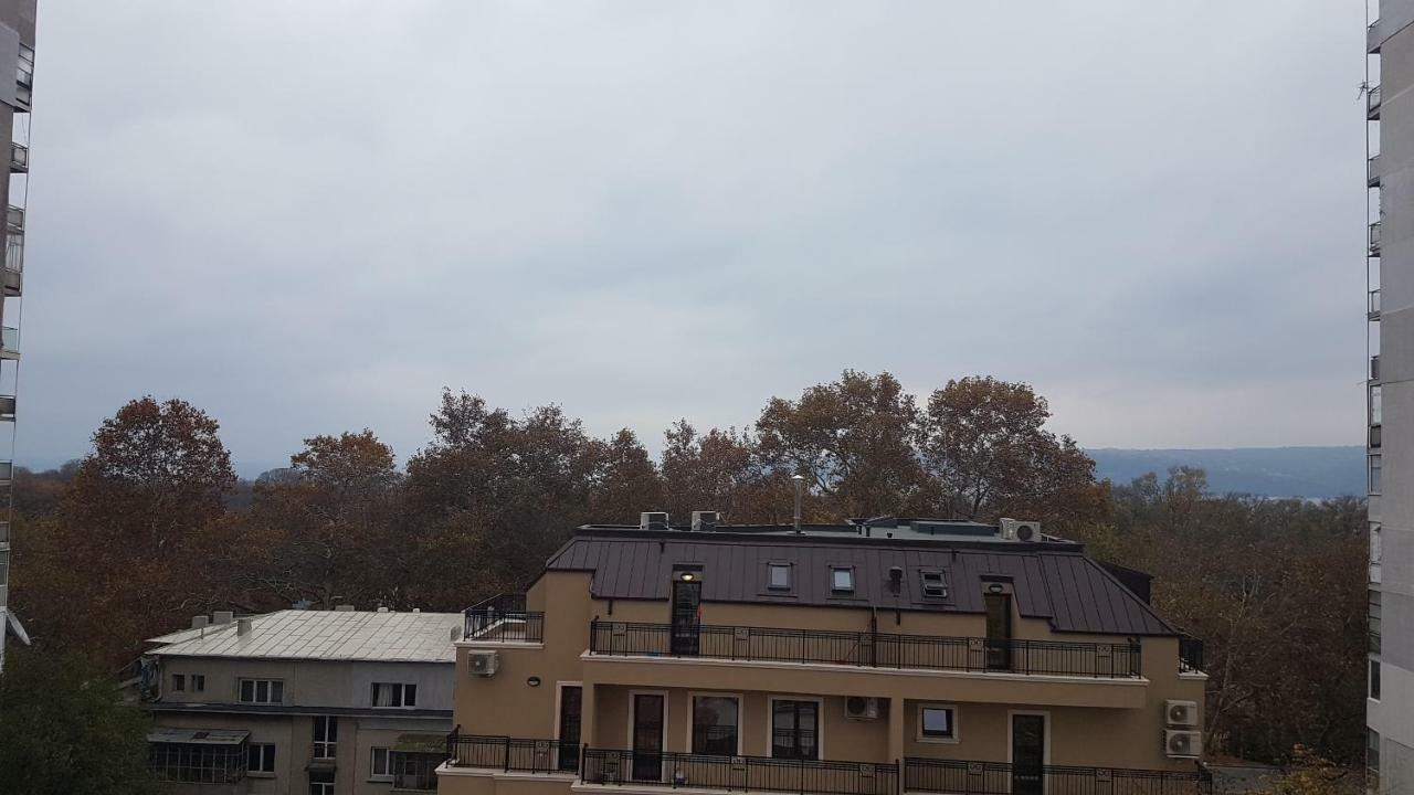 Roza Apartment Varna Exteriör bild